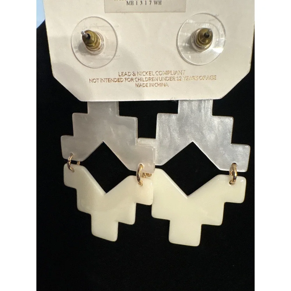 White Geometric Tribal‎ Etched Pearlescent Drop Statement Earrings